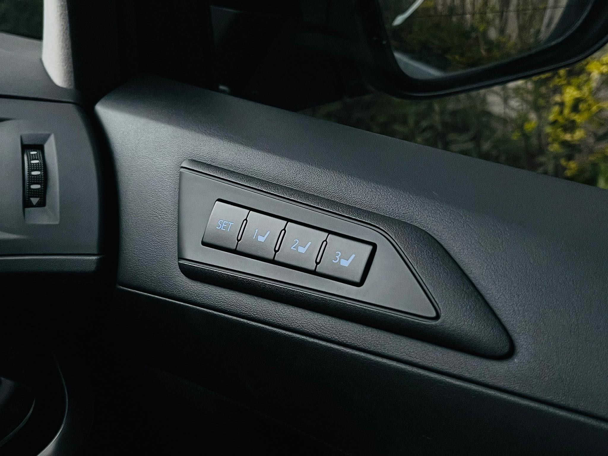 Toyota Alphard 2หมื่นโล โฉมปัจจุบัน ใครไม่มี เรามี (รูปที่ 39)