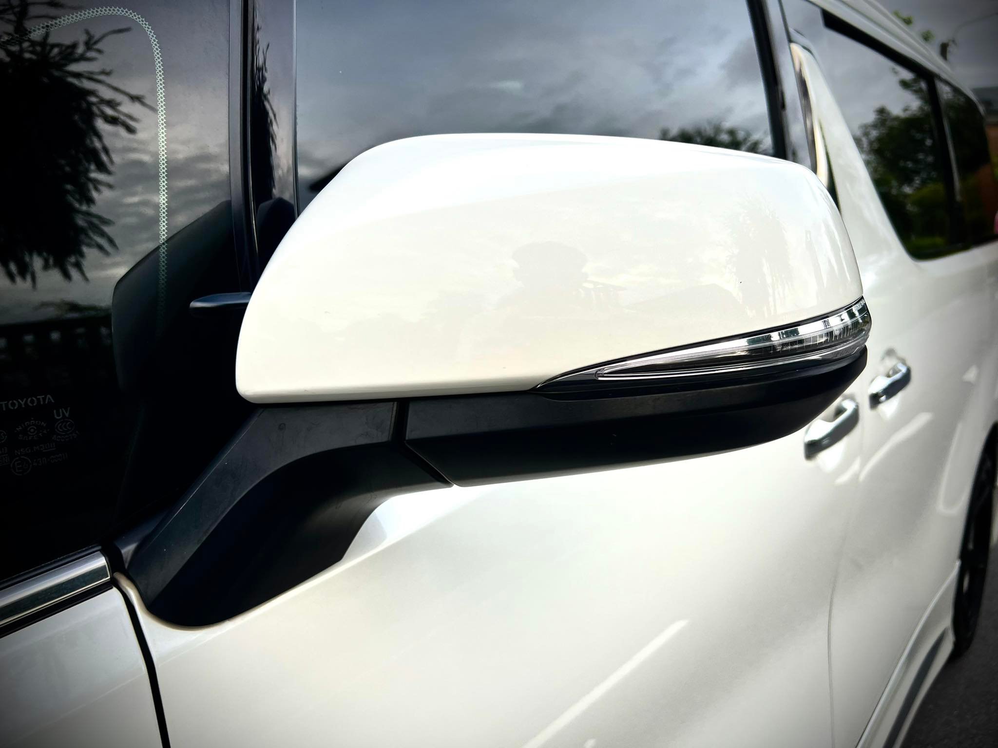 Toyota Alphard 2หมื่นโล โฉมปัจจุบัน ใครไม่มี เรามี (รูปที่ 9)