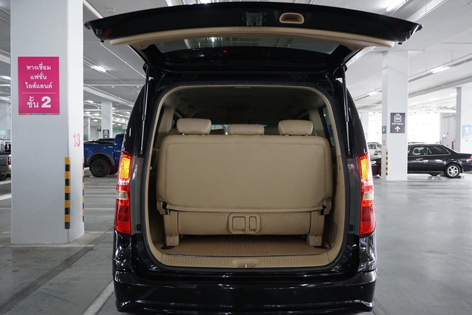 Hyundai H-1 ปี 2011 สีดำ (รูปที่ 11)