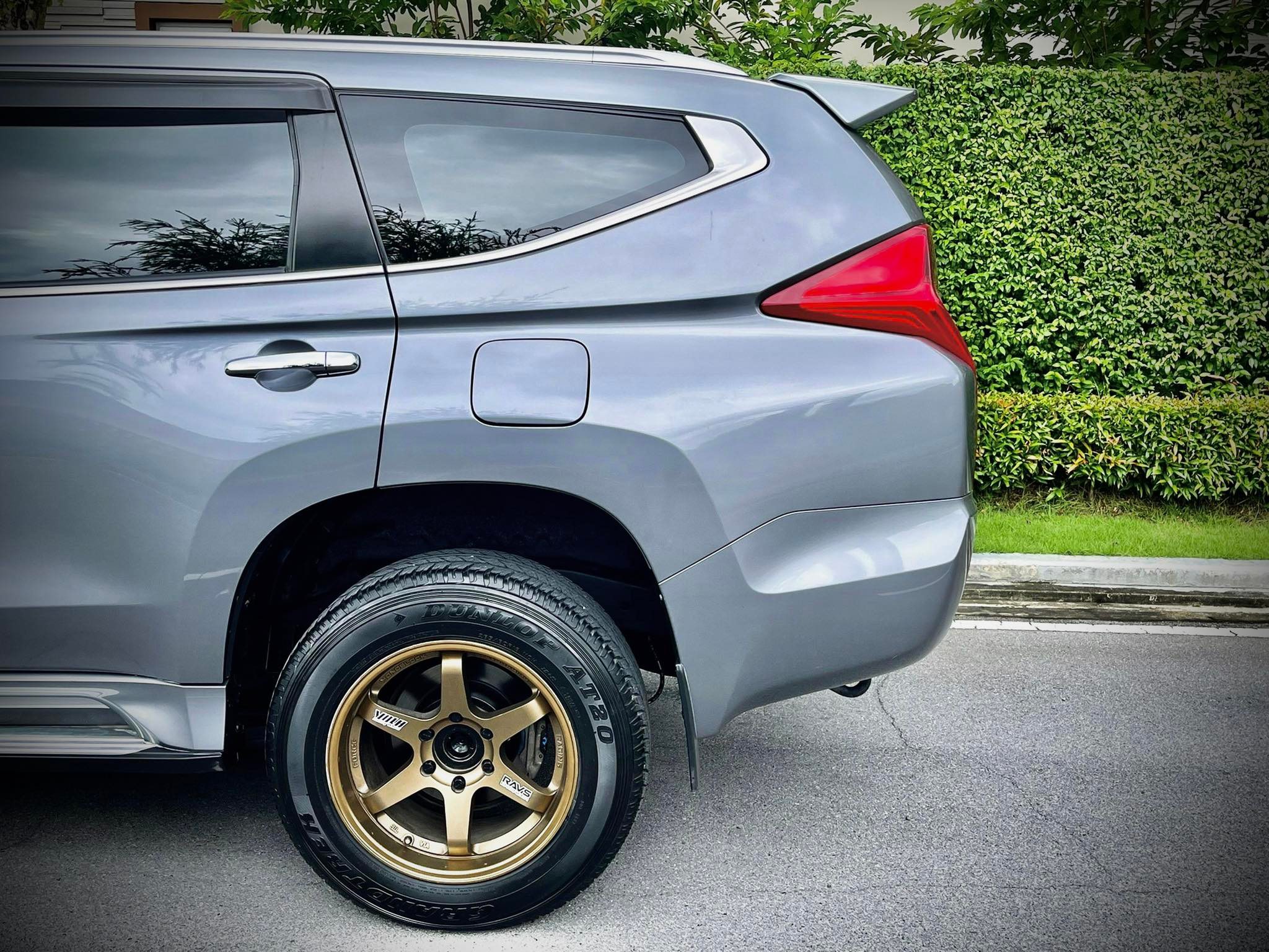 Mitsubishi Pajero Sport ห้าหมื่นโล โคตรใหม่คะ (รูปที่ 8)