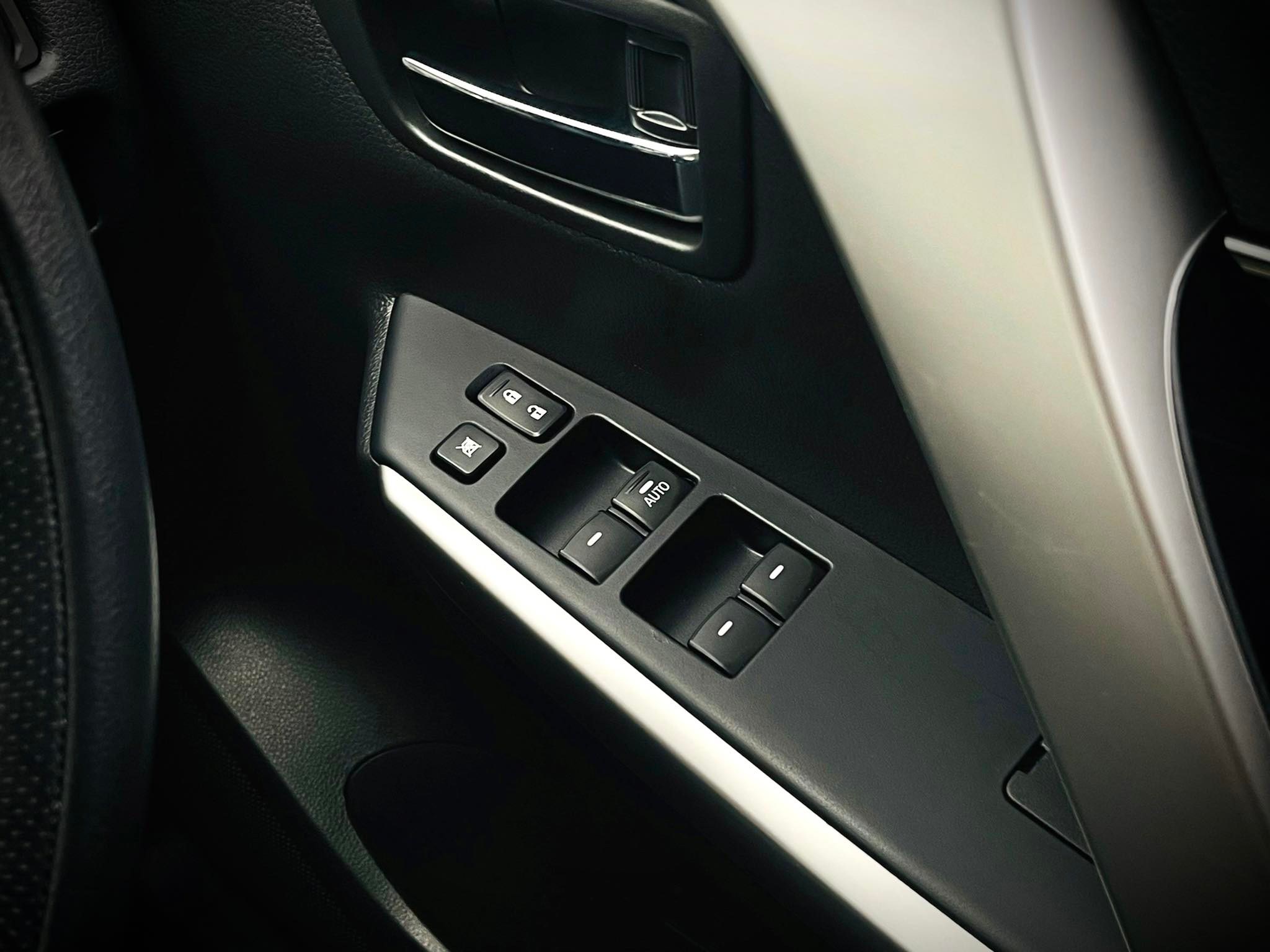 Mitsubishi Pajero Sport ห้าหมื่นโล โคตรใหม่คะ (รูปที่ 22)