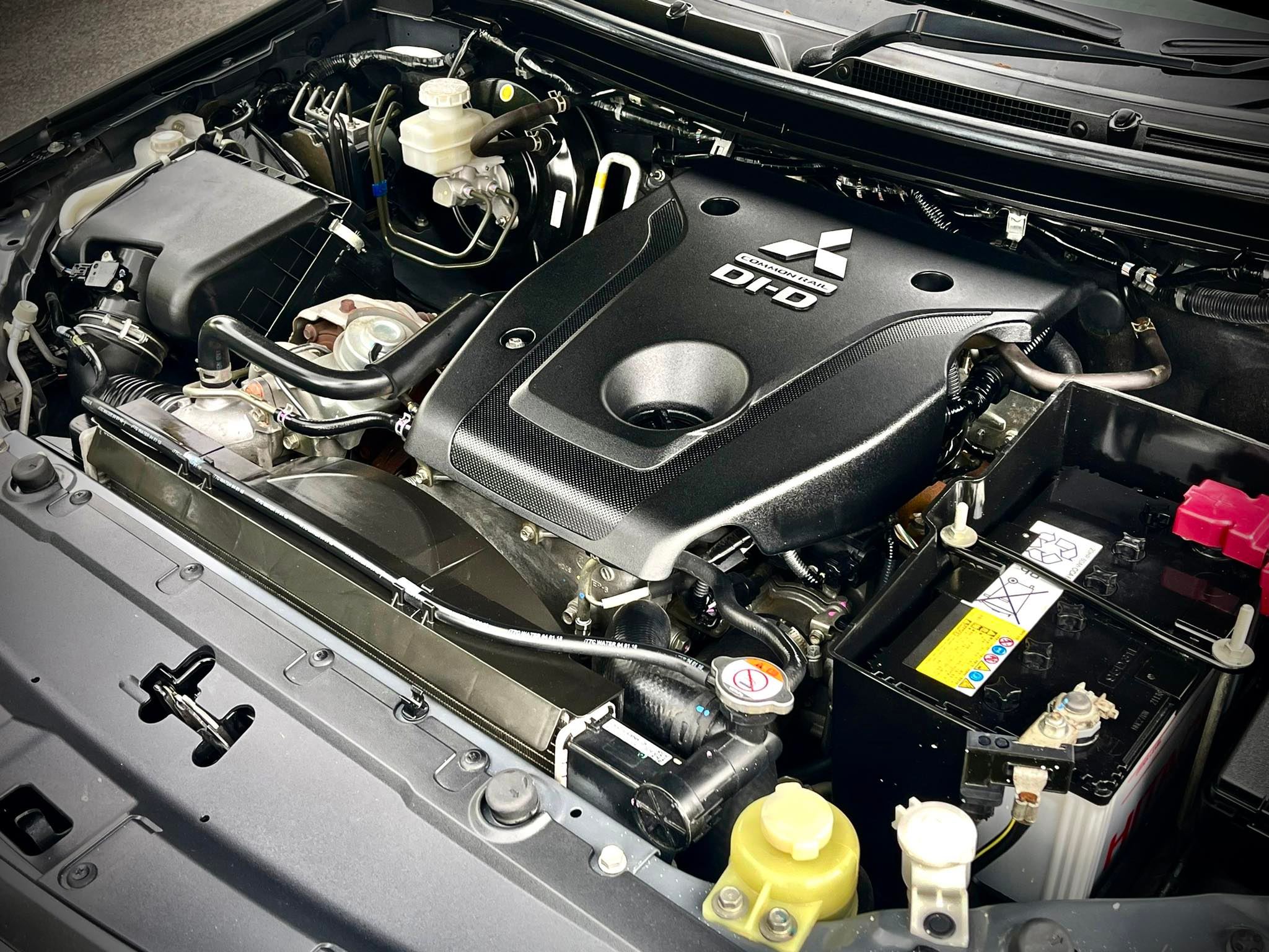 Mitsubishi Pajero Sport ห้าหมื่นโล โคตรใหม่คะ (รูปที่ 12)