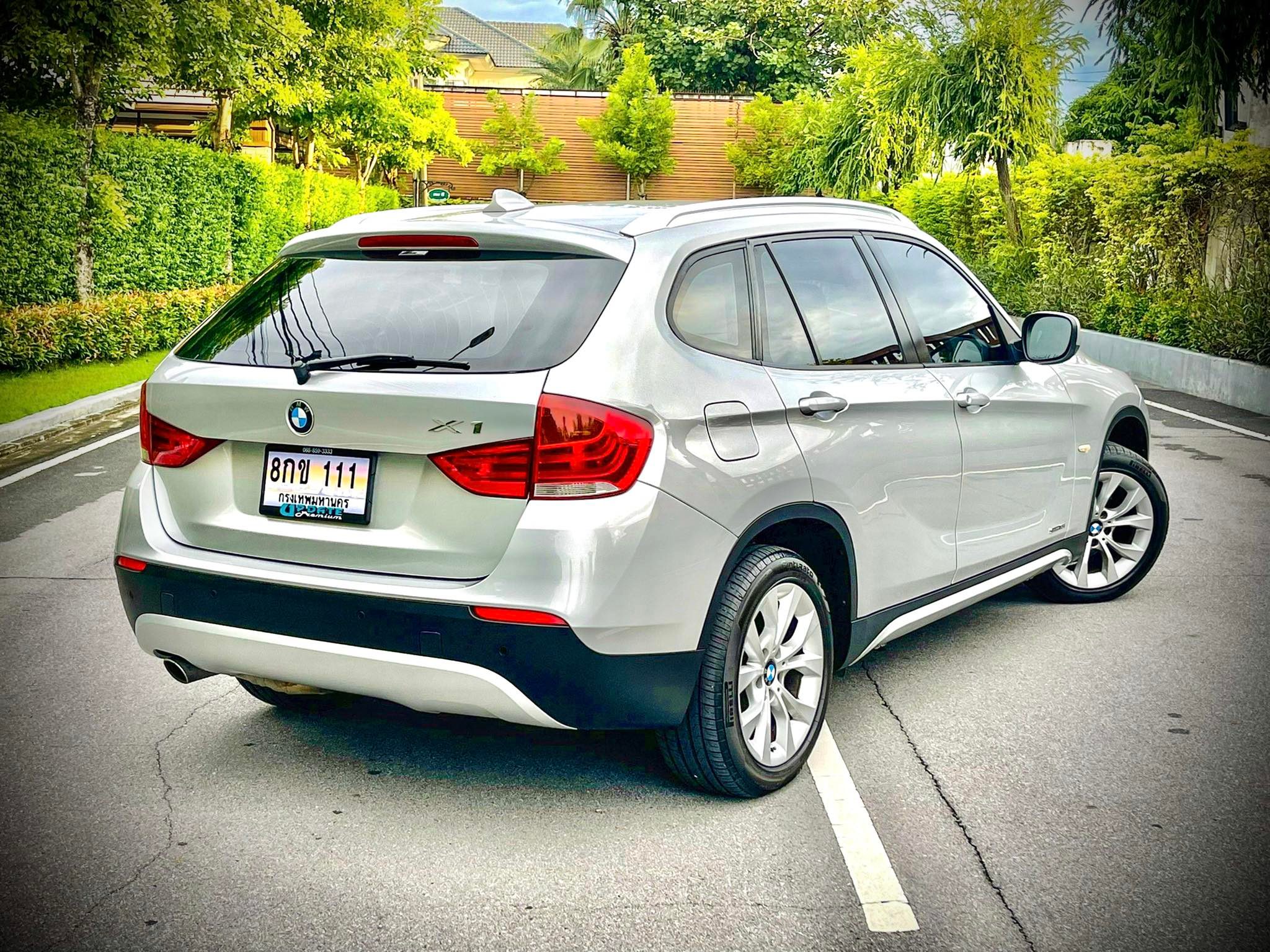 BMW X1 2.0 HighLine สวยในทุกทุก มุมมอง