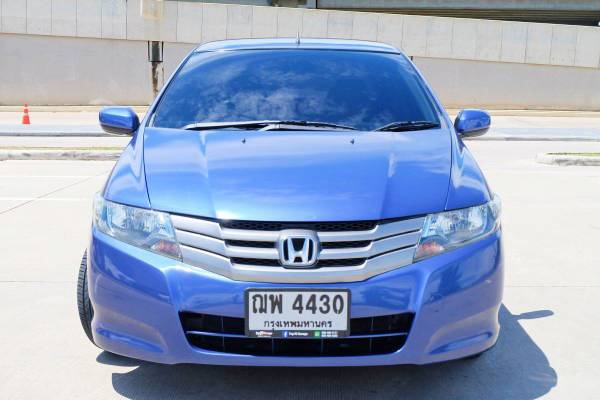 2008 Honda City สีน้ำเงิน (รูปที่ 2)