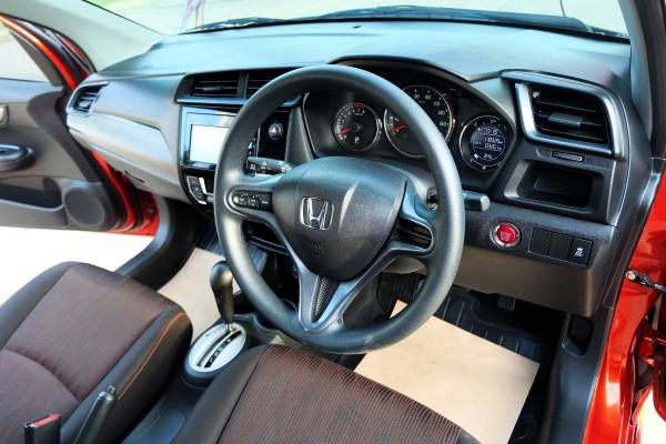 2017 Honda Mobilio สีส้ม (รูปที่ 3)