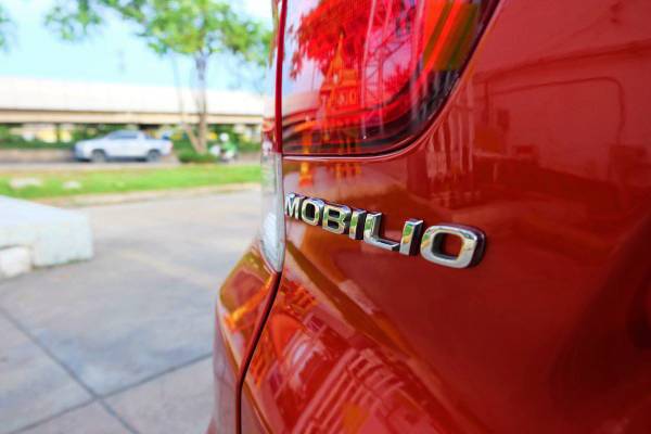 2017 Honda Mobilio สีส้ม (รูปที่ 14)