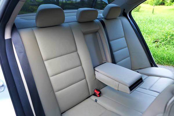 2009 Mercedes-Benz C-Class Avantgarde สีเทา (รูปที่ 7)