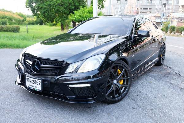 2012 Mercedes-Benz E200 Couped สีดำ