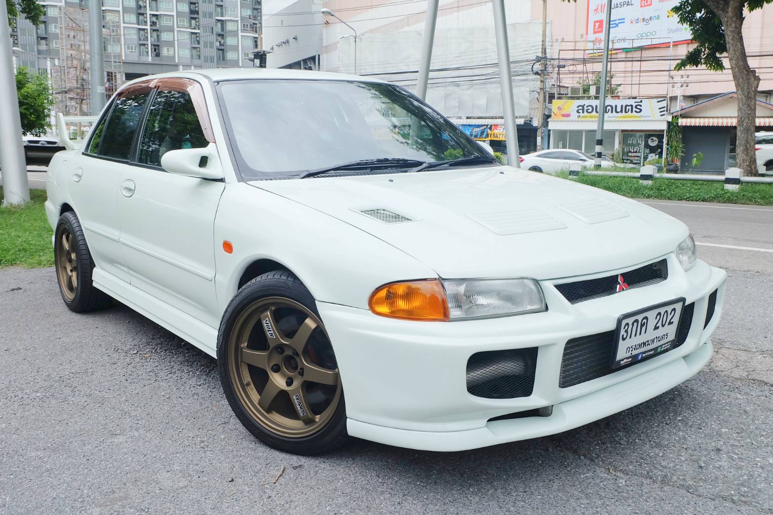 1993 Mitsubishi Lancer E-CAR สีขาว