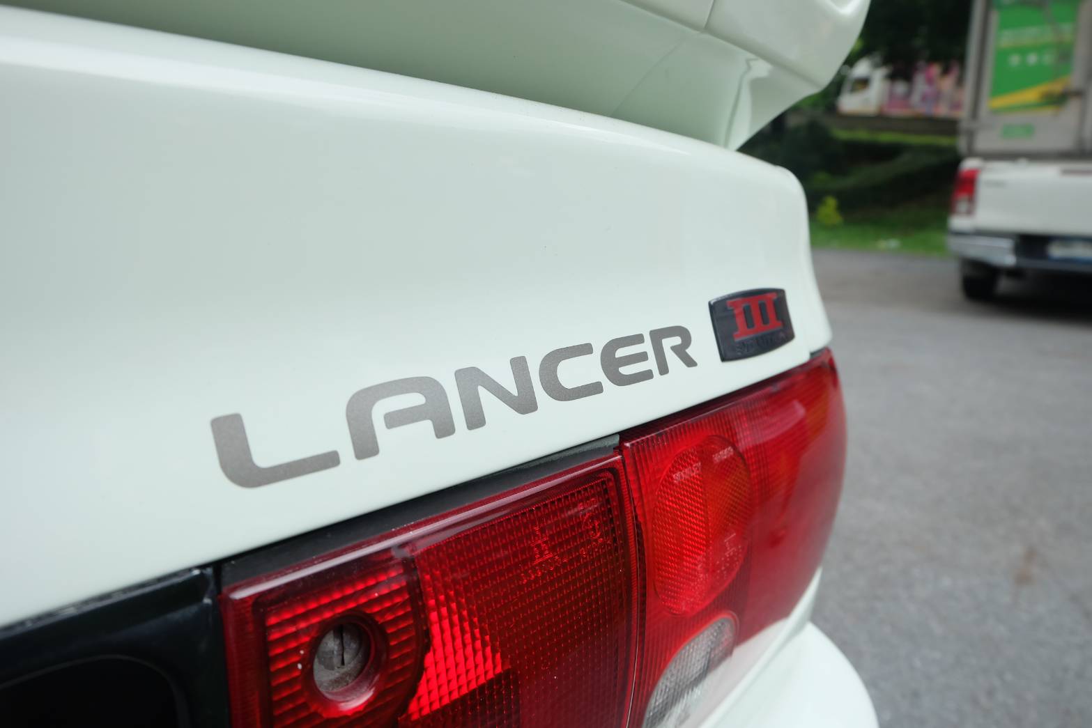 1993 Mitsubishi Lancer E-CAR สีขาว