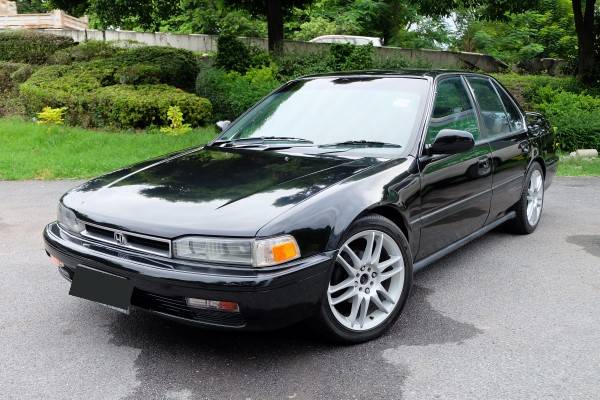 1991 Honda Accord ACCORD 2.2 V-TEC AT สีดำ