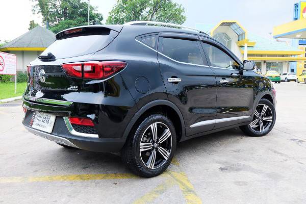 2018 MG ZS สีดำ (รูปที่ 16)