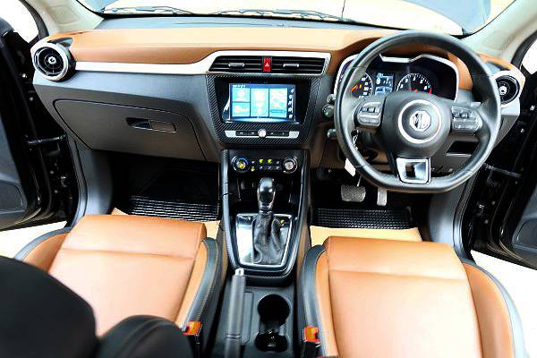 2018 MG ZS สีดำ (รูปที่ 2)