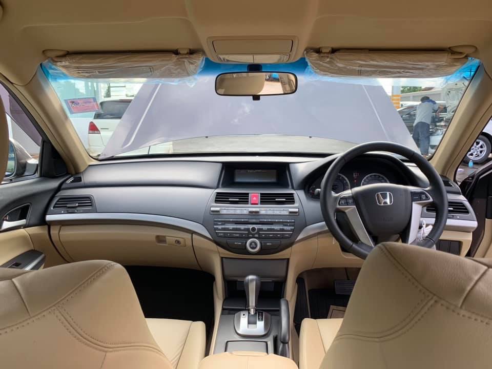 Honda Accord Gen 8 ปี 2011 สีเทา (รูปที่ 9)