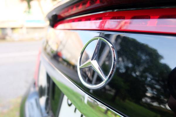 2012 Mercedes-Benz E200 Couped สีดำ