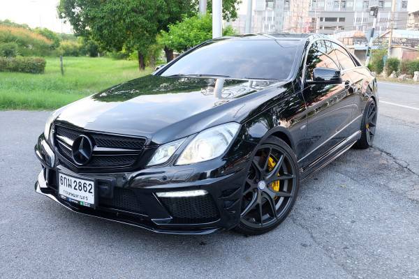 2012 Mercedes-Benz E200 Couped สีดำ