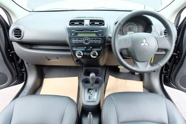 2012 Mitsubishi Mirage สีดำ (รูปที่ 2)