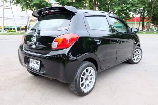 2012 Mitsubishi Mirage สีดำ (รูปที่ 10)