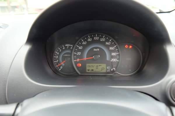 2012 Mitsubishi Mirage สีดำ (รูปที่ 4)