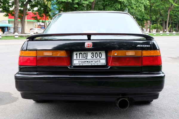 1991 Honda Accord ACCORD 2.2 V-TEC AT สีดำ (รูปที่ 15)
