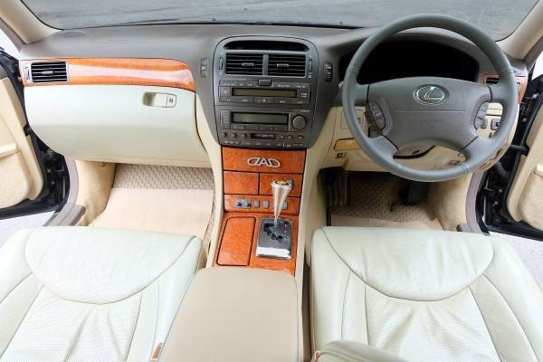 2006 Lexus LS430 สีดำ (รูปที่ 2)