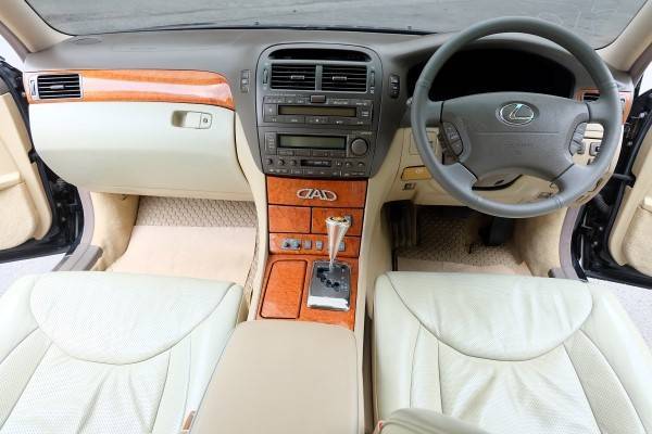 2006 Lexus LS430 สีดำ