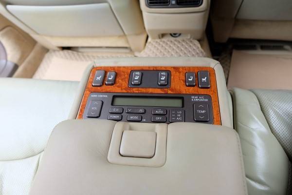 2006 Lexus LS430 สีดำ (รูปที่ 4)