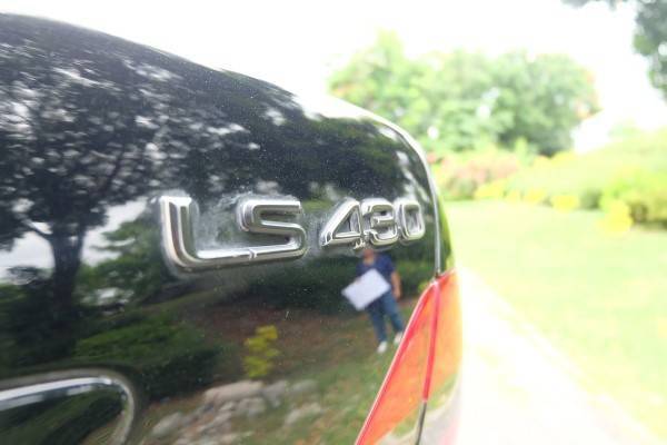 2006 Lexus LS430 สีดำ (รูปที่ 9)