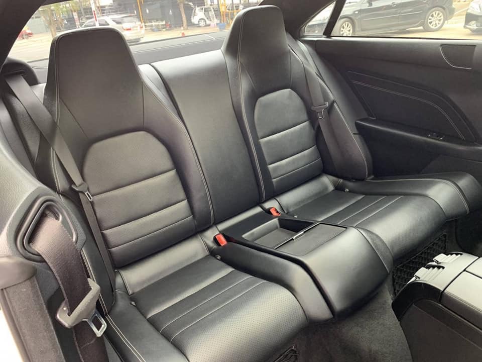 Mercedes-Benz E-Class W207 E200 ปี 2013 สีขาว (รูปที่ 9)