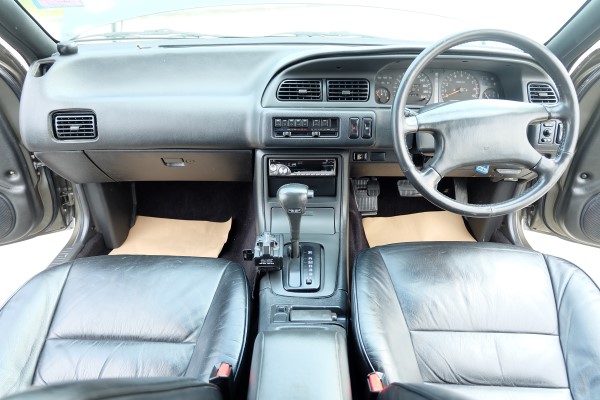 1993 Nissan Cefiro A31 สีเทา