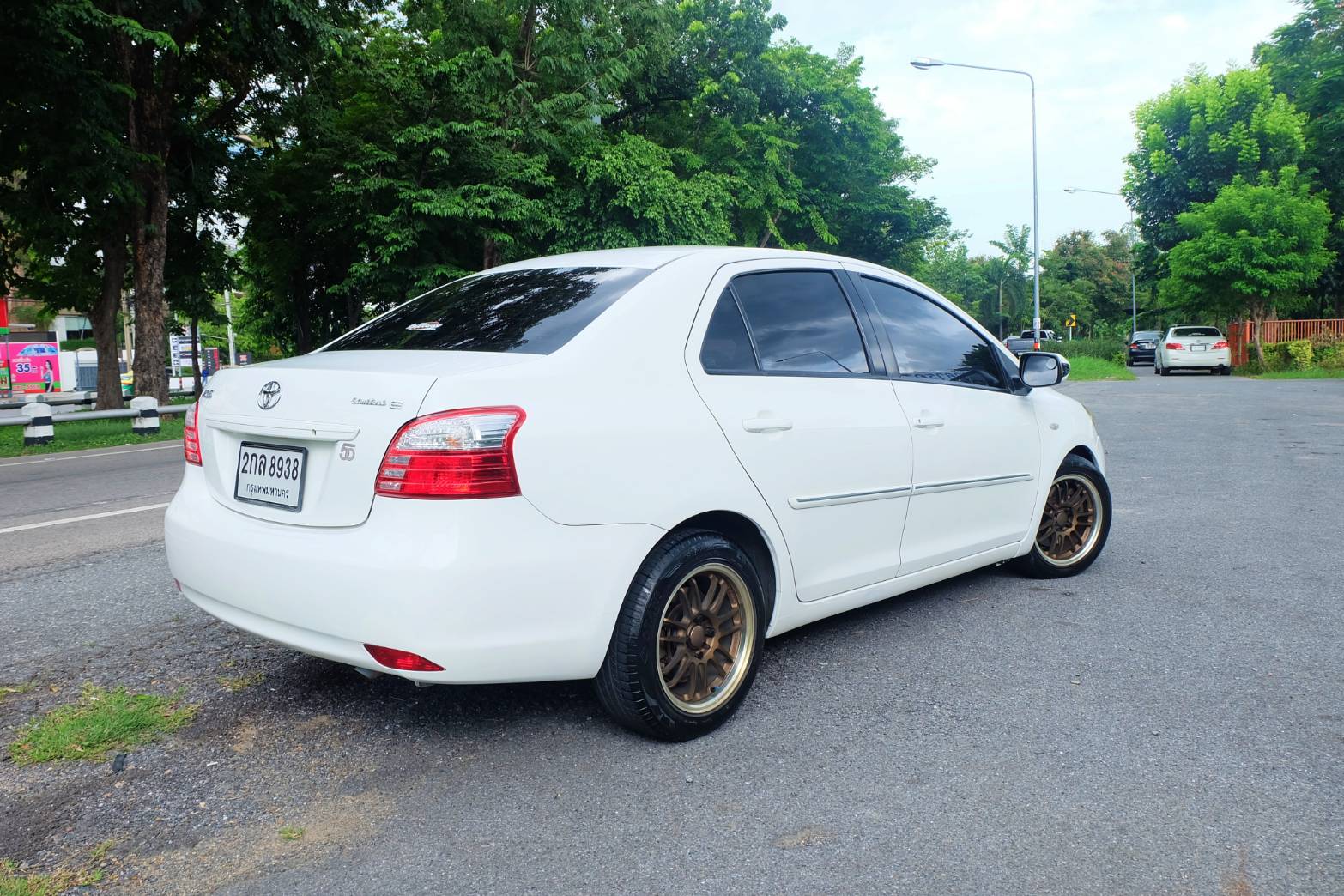 2012 Toyota Vios สีขาว (รูปที่ 11)