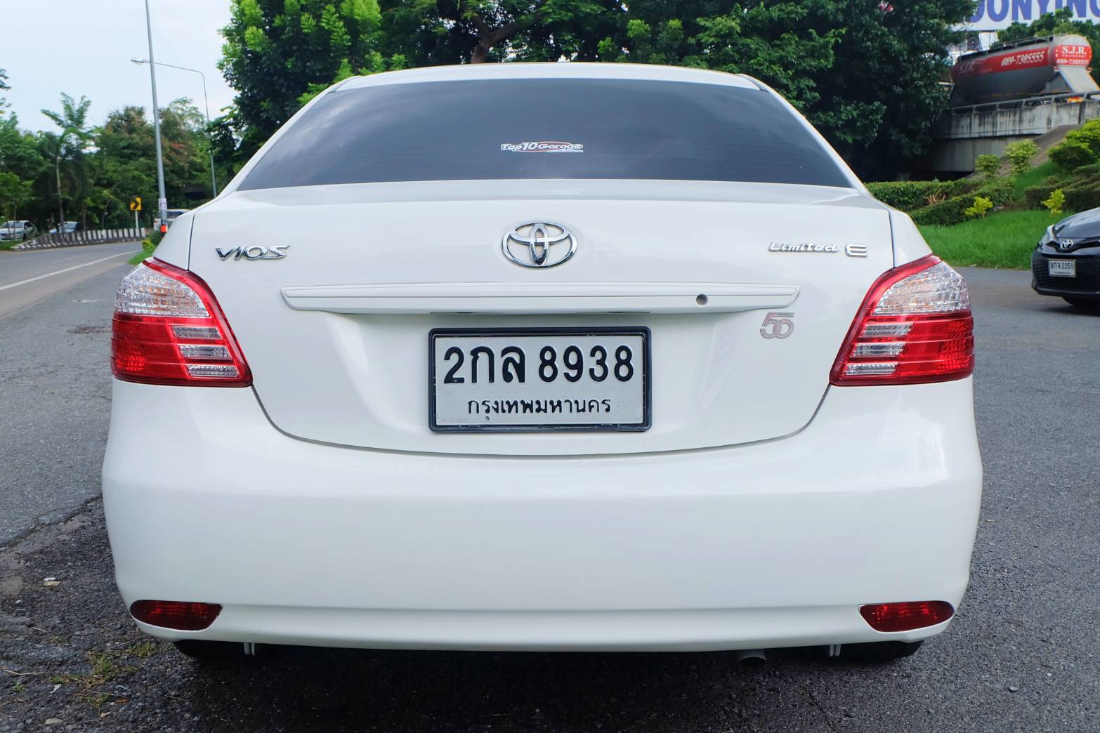 2012 Toyota Vios สีขาว (รูปที่ 12)