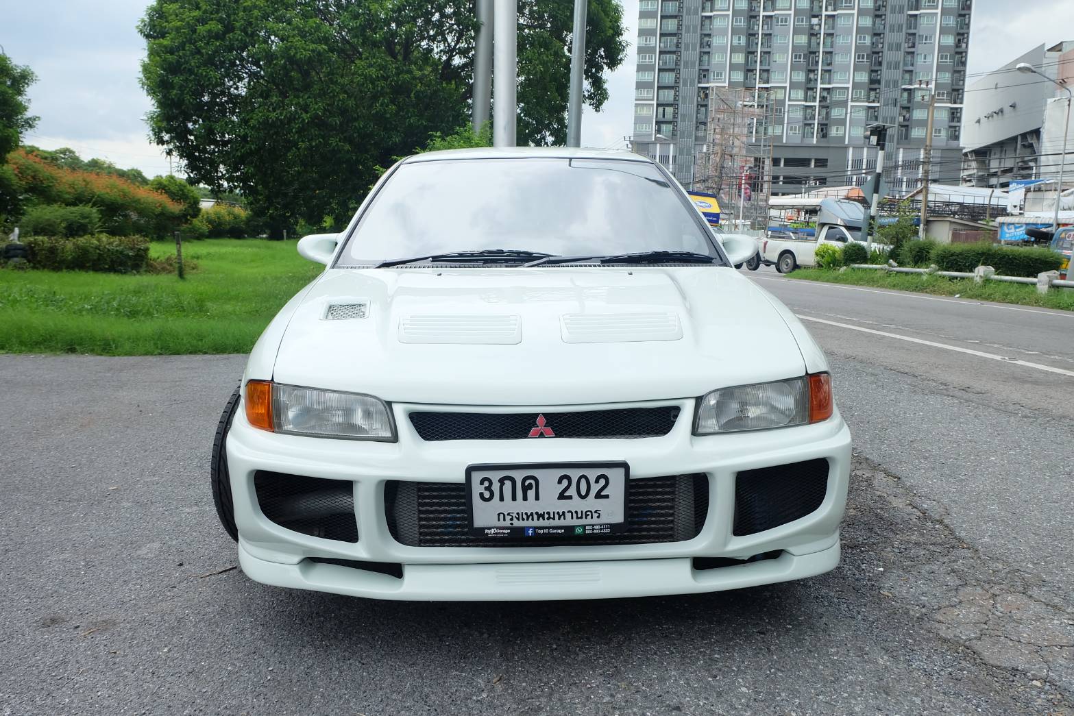 1992 Mitsubishi Lancer E-CAR สีขาว