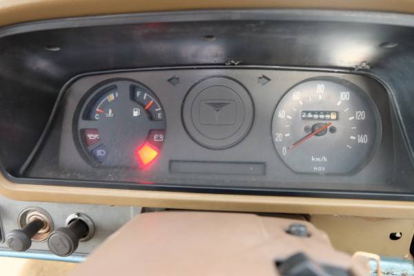 1981 Toyota Hilux LN30 สีเหลือง (รูปที่ 5)