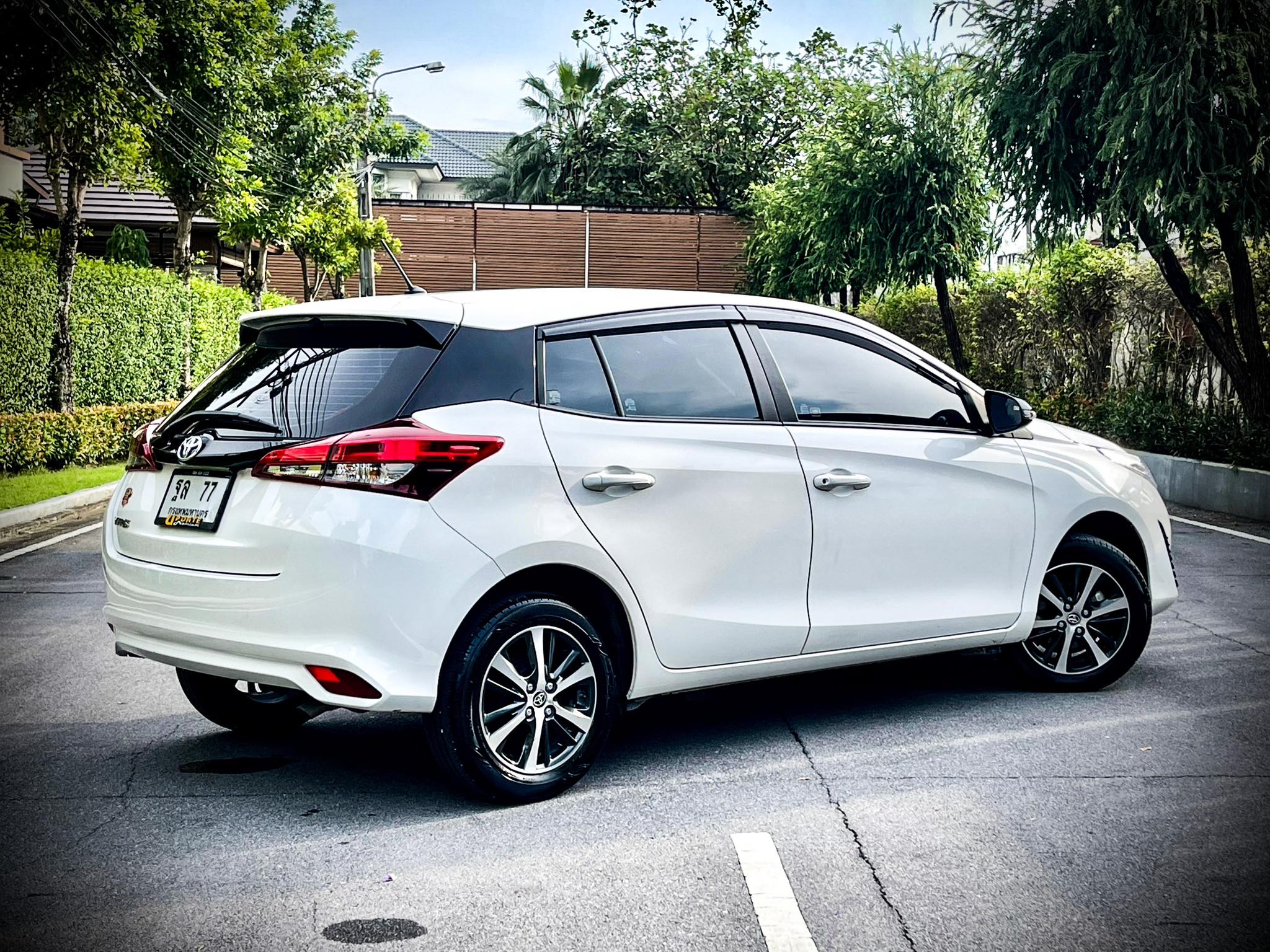 Toyota Yaris 5Dr. 2หมื่นโล ใหม่ทุกตรงที่มอง (รูปที่ 4)