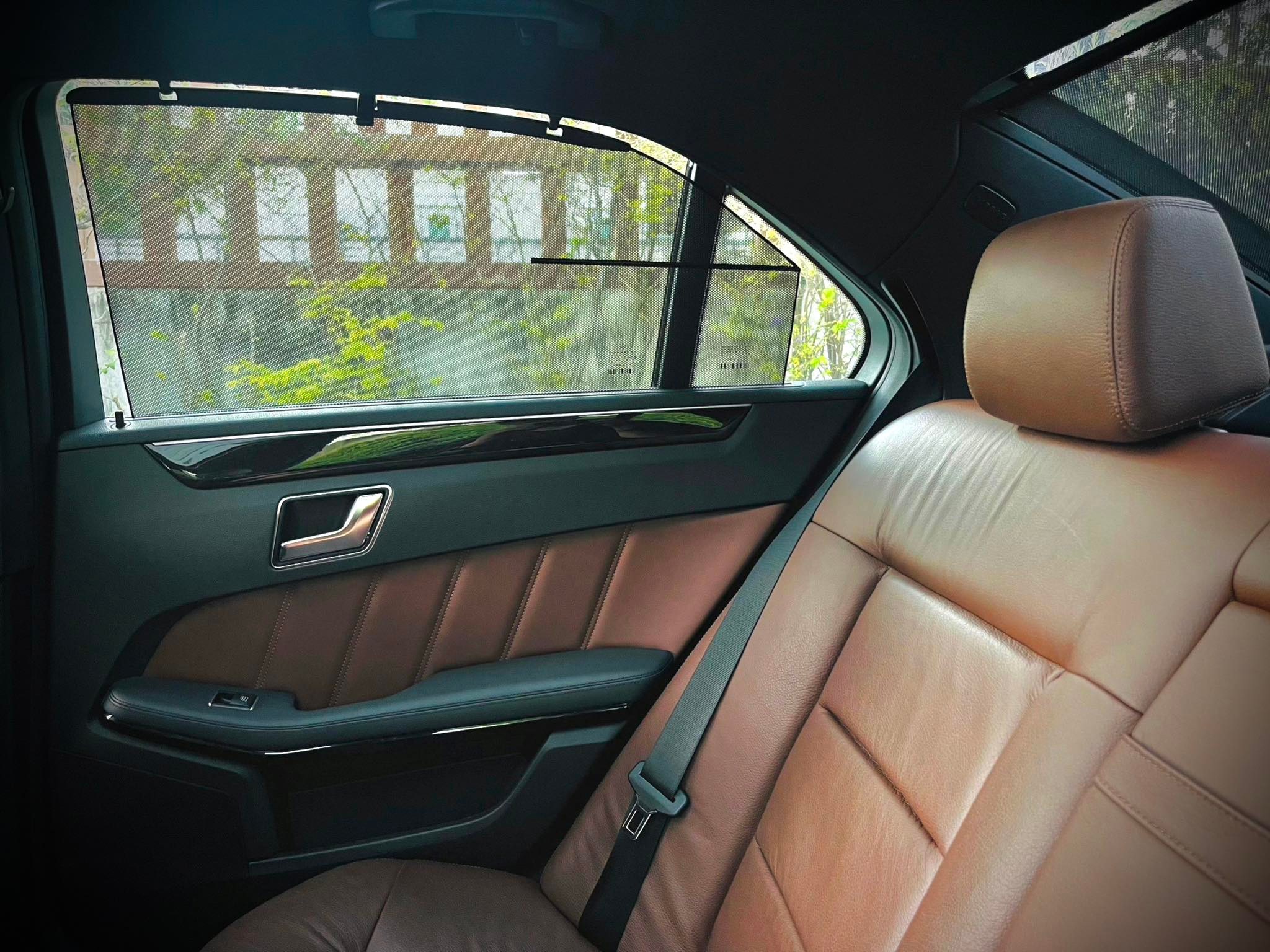 Mercedes Benz E250 CGi AMG เกียร์คอ โคตรใหม่เลยคะ คันนี้ (รูปที่ 35)