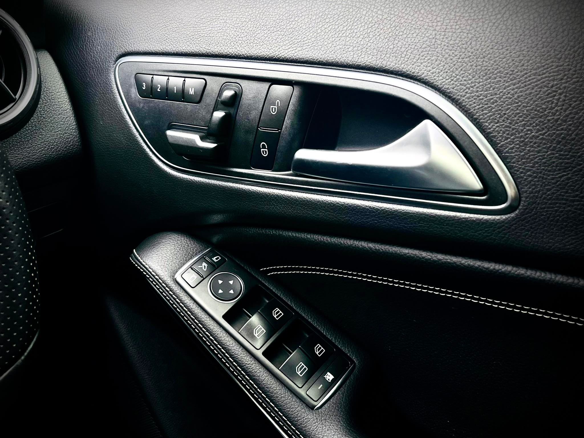Mercedes Benz GLA200 Dynamic ใหม่ มากคะ (รูปที่ 22)