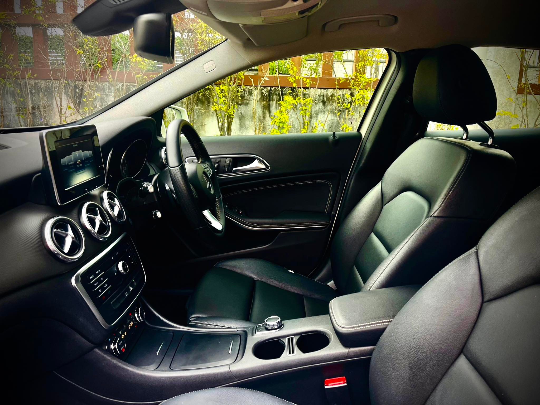 Mercedes Benz GLA200 Dynamic ใหม่ มากคะ (รูปที่ 25)