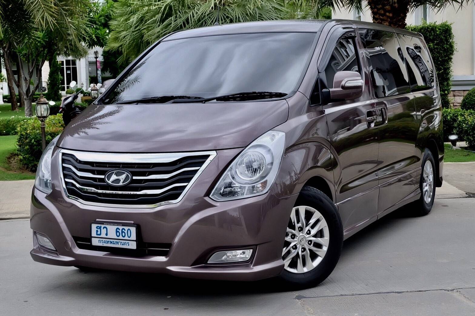 Hyundai H-1 ปี 2016