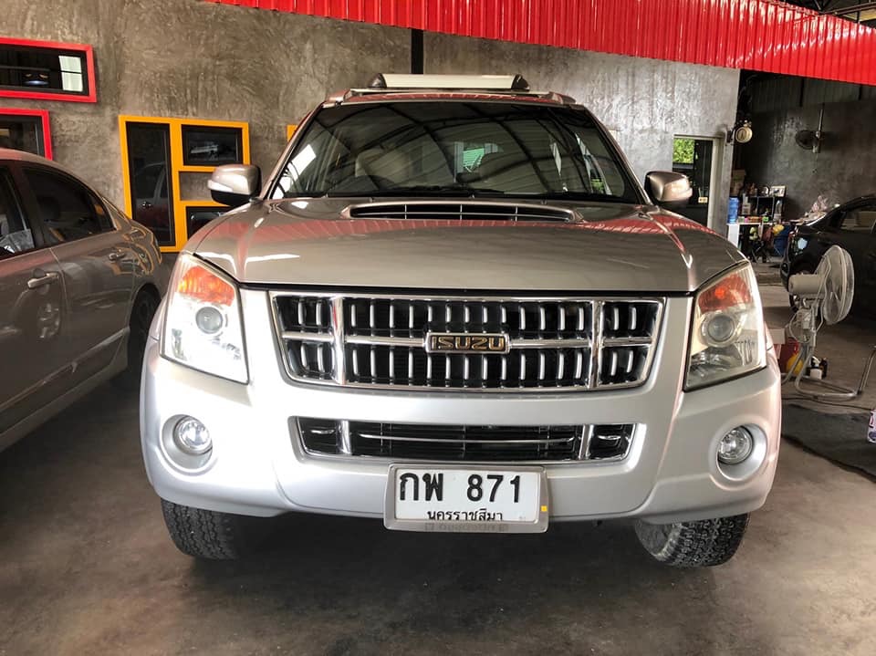 Isuzu MU-7 ปี 2007 สีเงิน (รูปที่ 2)
