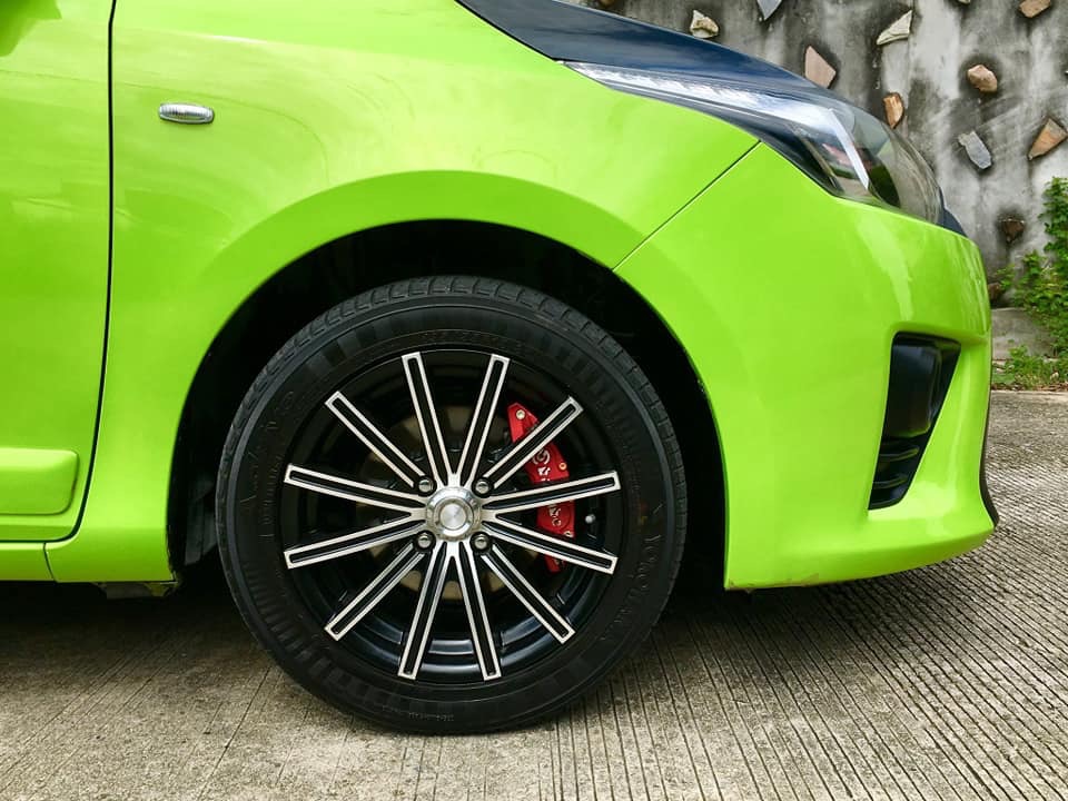 Toyota Yaris ปี 2015 สีเขียว (รูปที่ 7)