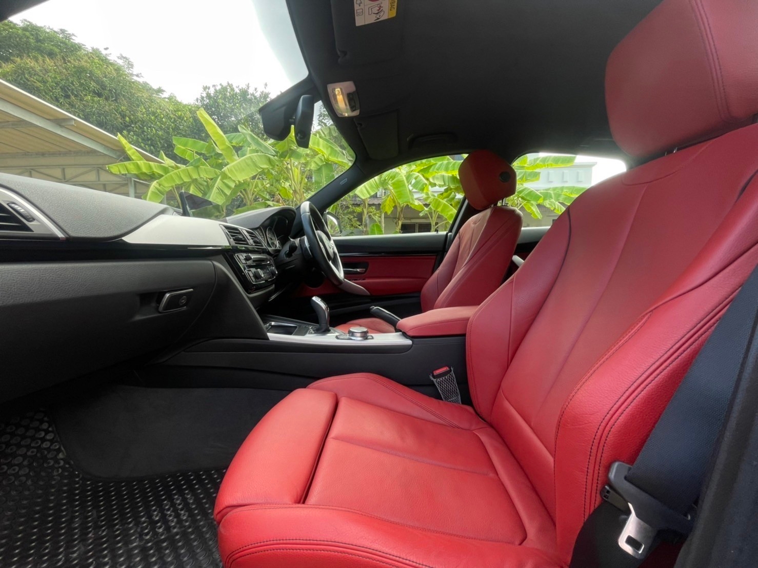 2019 BMW 3 Series G20 320d สีขาว (รูปที่ 15)