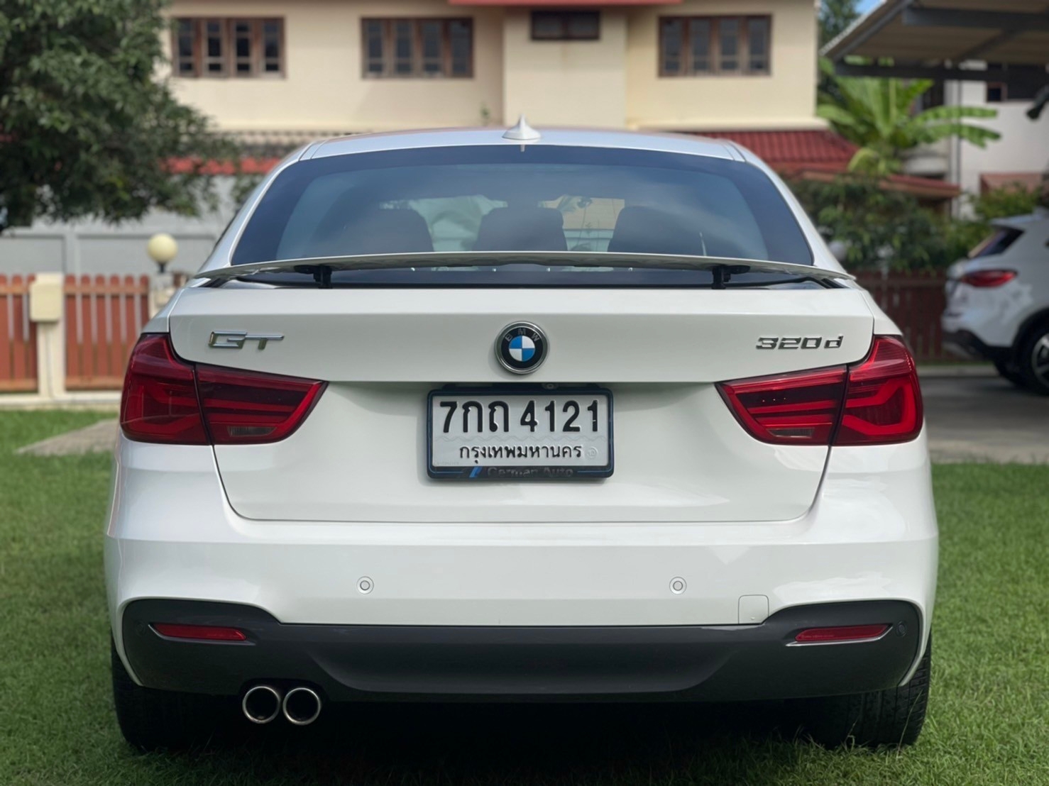 2019 BMW 3 Series G20 320d สีขาว (รูปที่ 5)