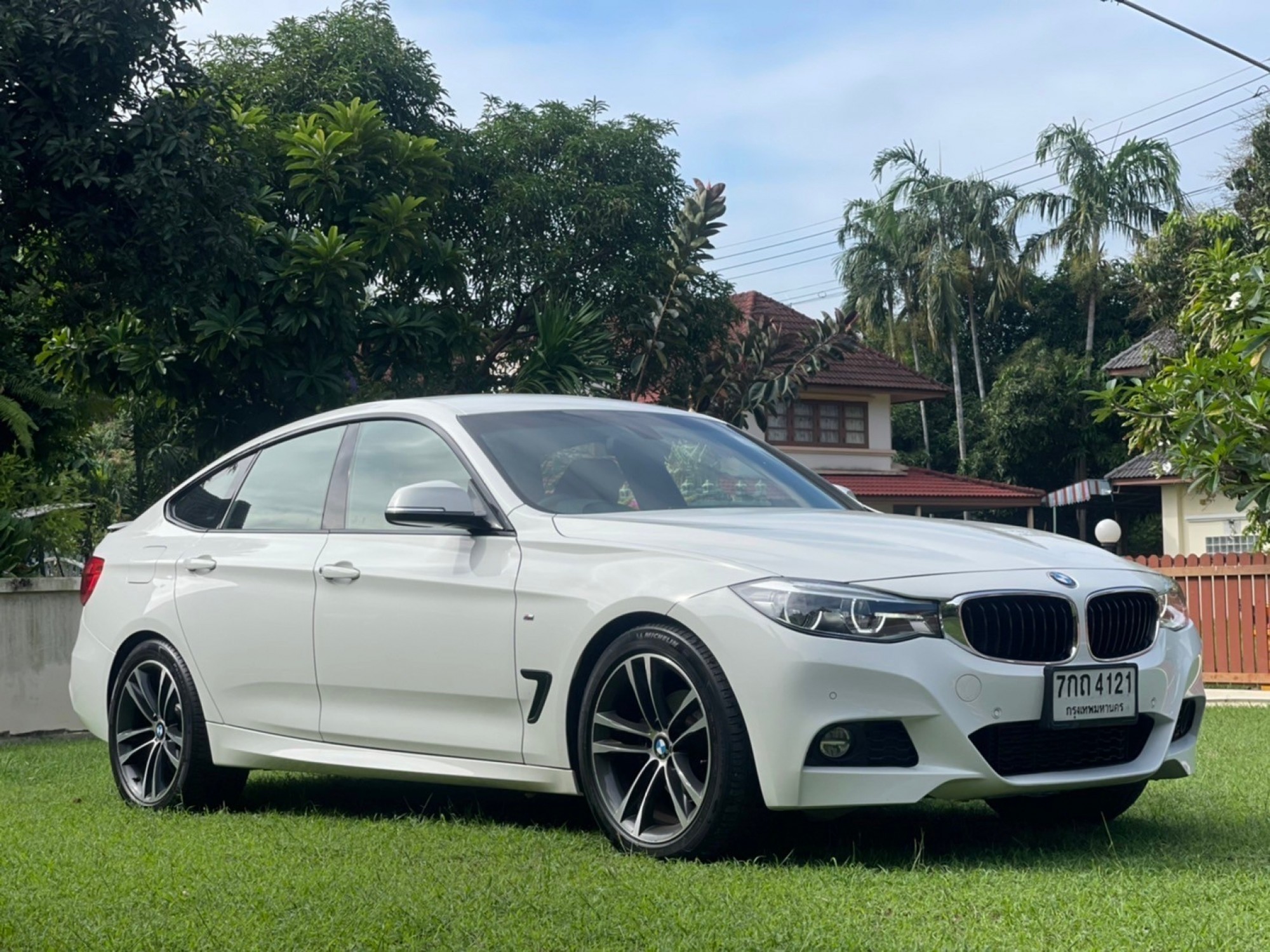 2019 BMW 3 Series G20 320d สีขาว (รูปที่ 4)