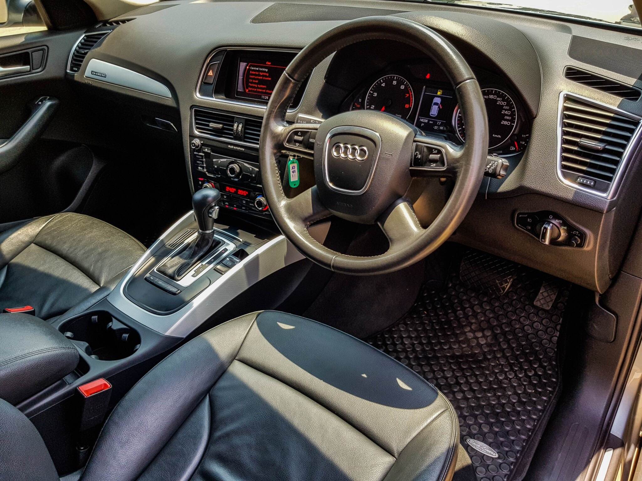 2010 Audi Q5 (8R) สีเงิน (รูปที่ 7)