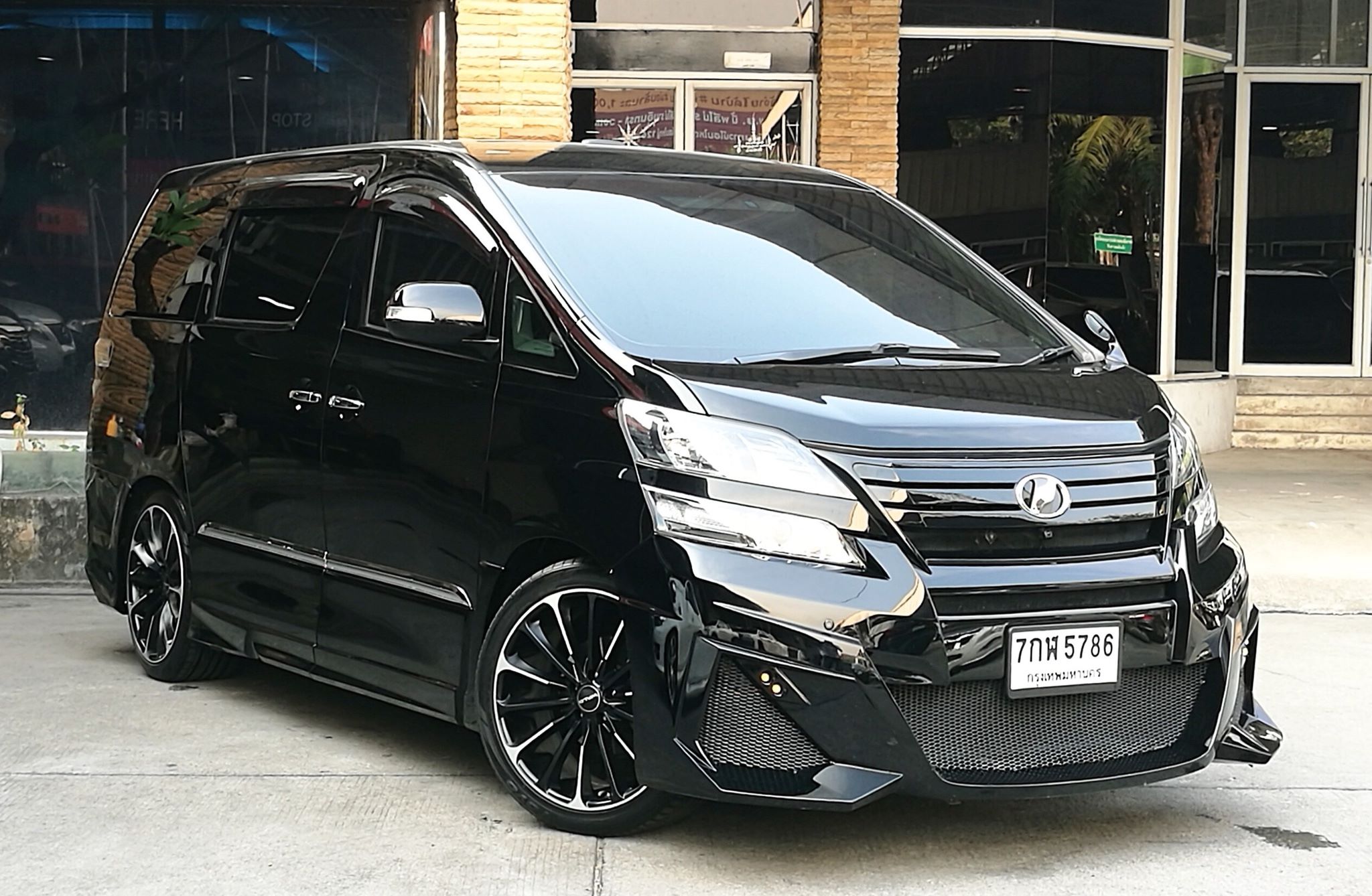 2008 Toyota Vellfire สีดำ