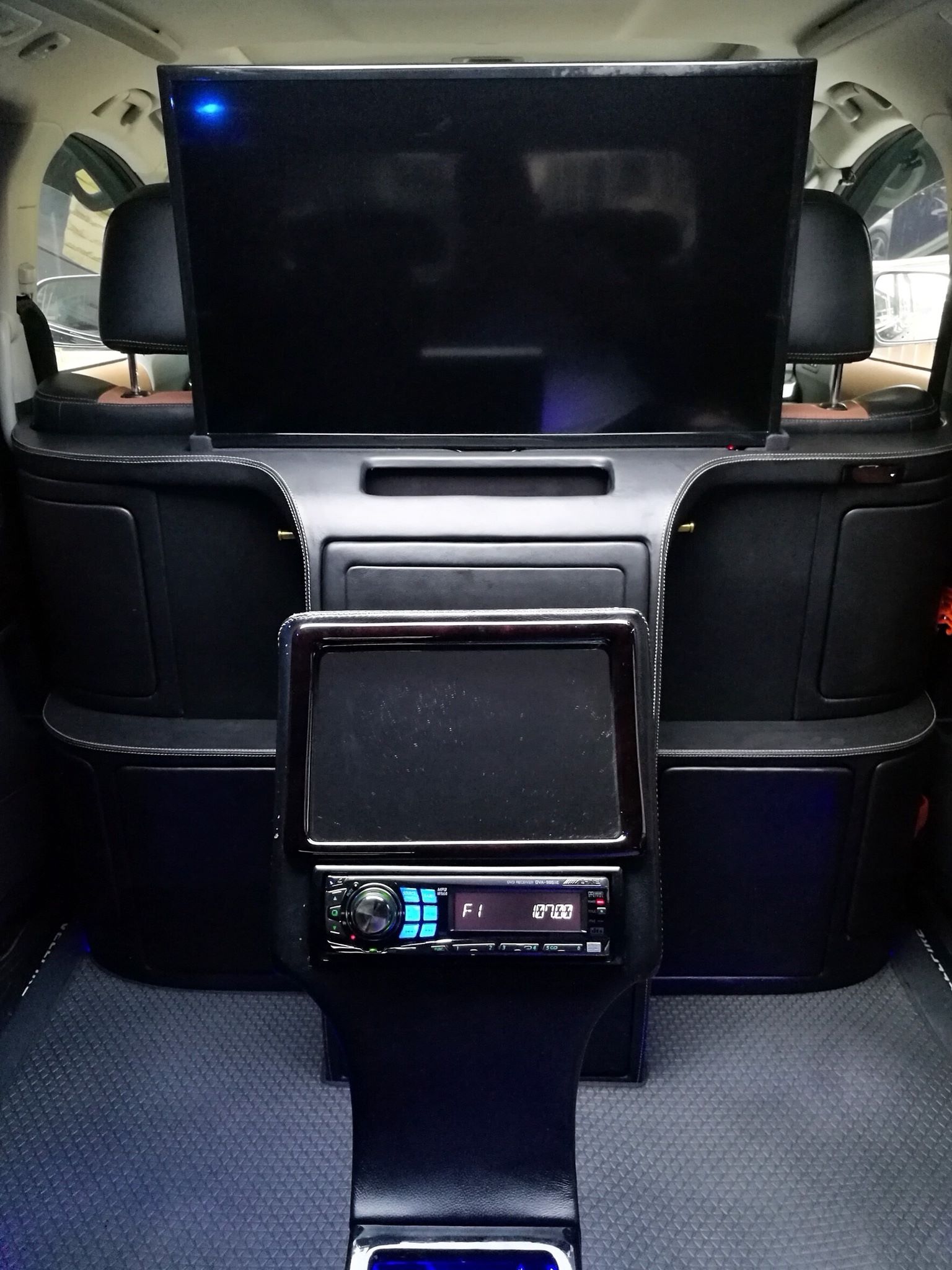 2008 Toyota Vellfire สีดำ (รูปที่ 17)