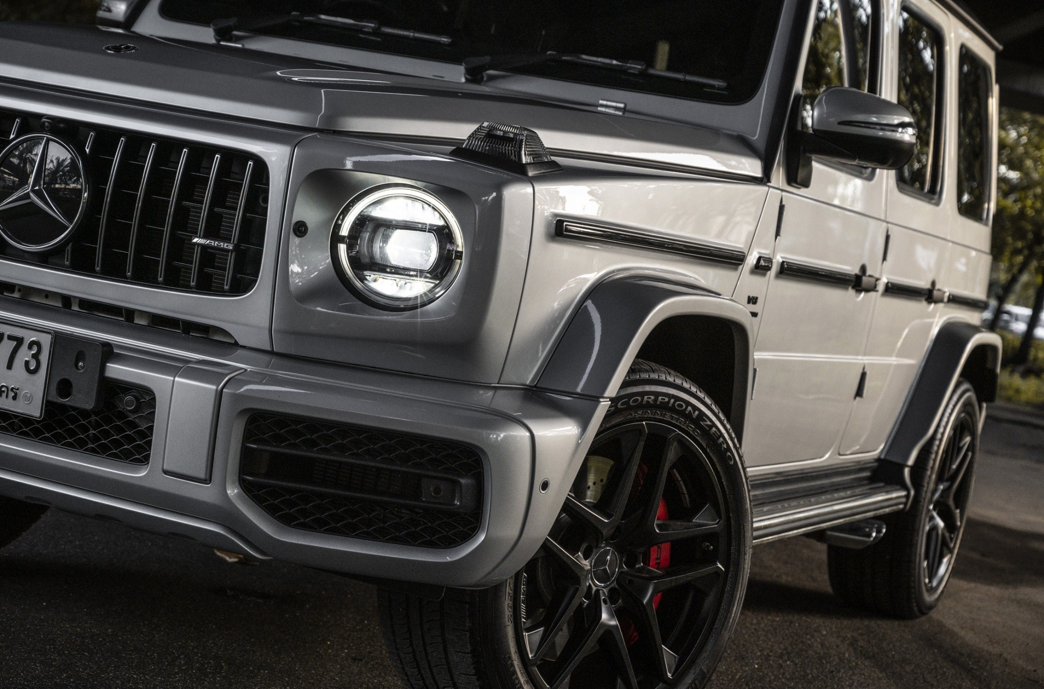 2021 Mercedes-Benz G63 สีเงิน (รูปที่ 5)