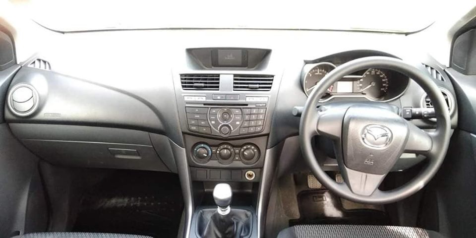 Mazda BT-50 PRO Double Cab (4 ประตู) ปี 2018 สีน้ำตาล (รูปที่ 9)
