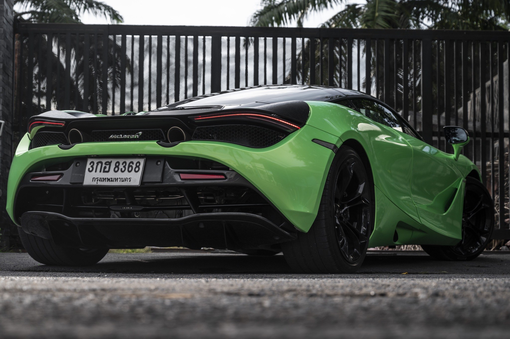 2021 McLaren 720S coupe performance สีเขียว